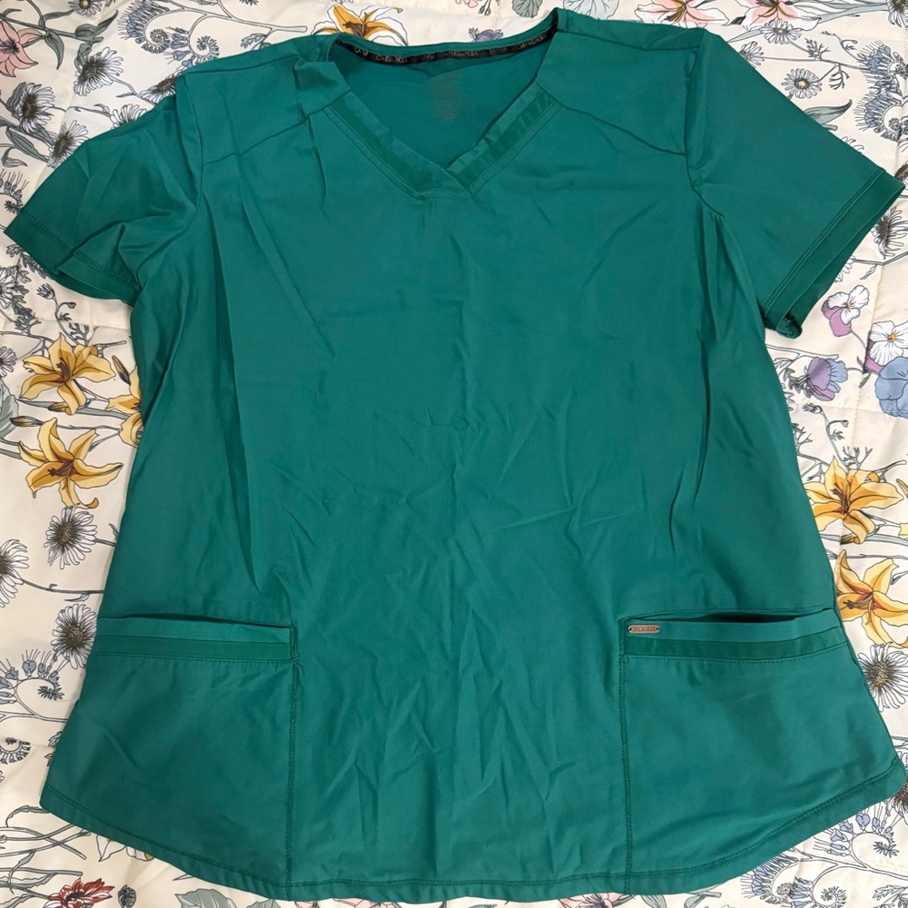 CHEROKEE FORM Hunter Green V-Neck Women's Scrub Top
